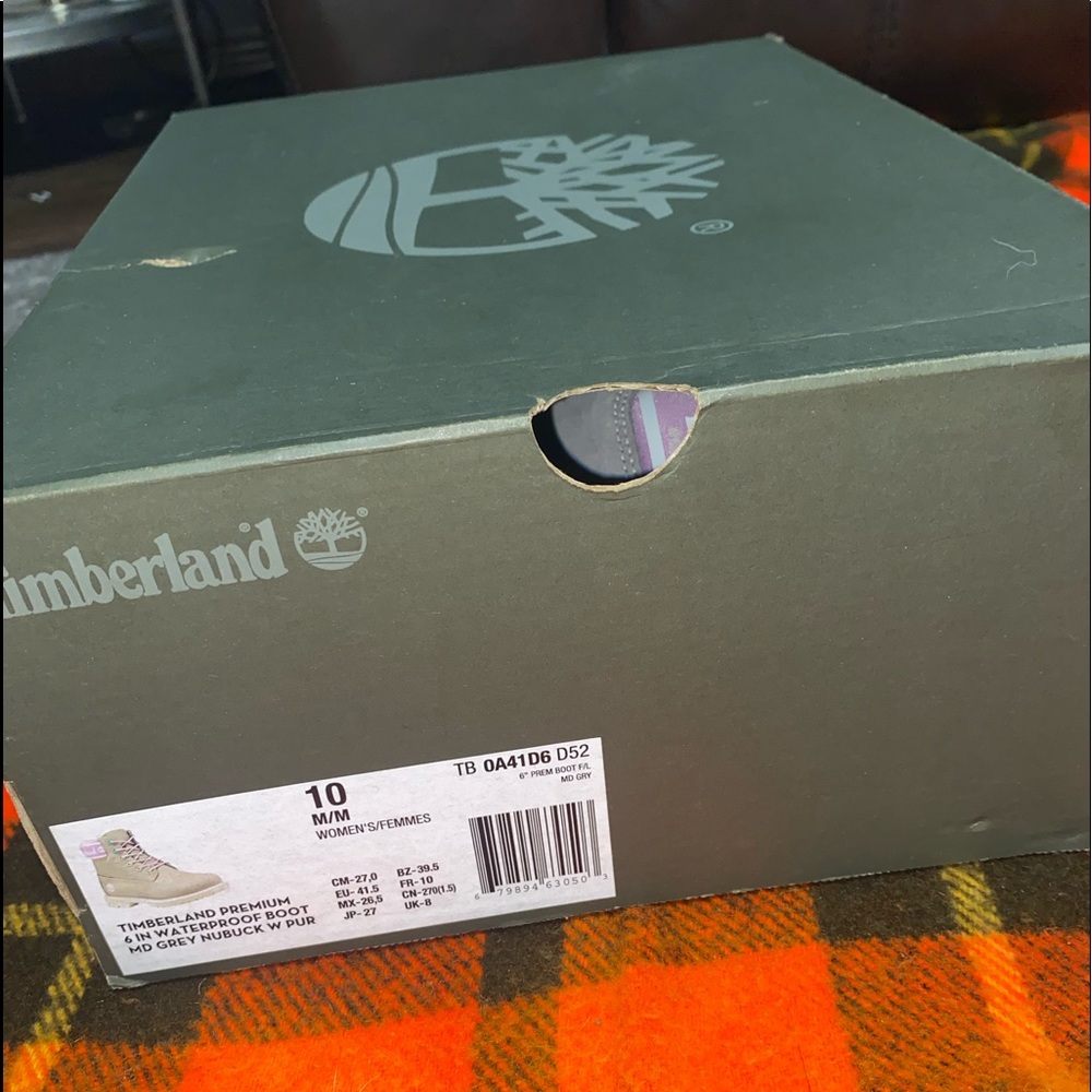 Womens size 10 waterproof timberlands